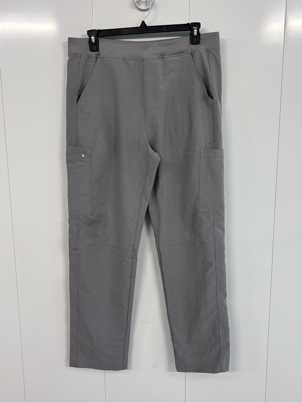 FIGS Technical Collection Scrubs Pants Mens XL Gray Cargo Pockets Medical READ
